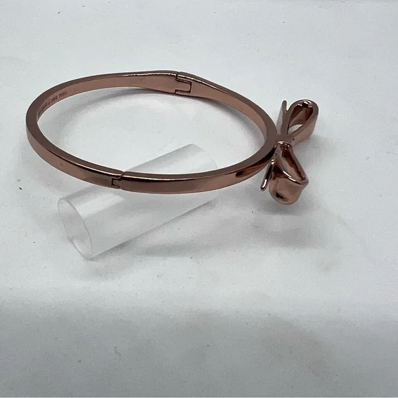 kate spade rose gold bow bangle bracelet - Picture 4 of 10